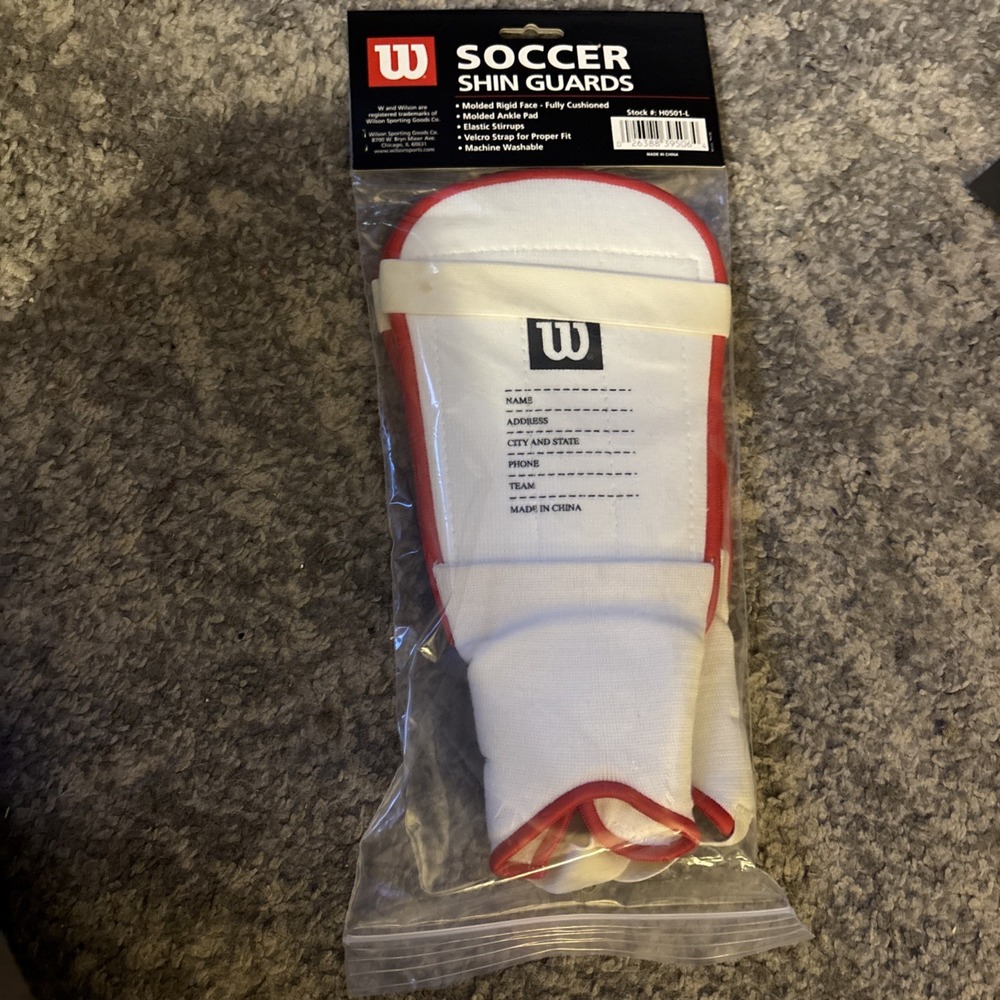 WILSON SOCCER SHIN GUARDS; Large; Brand New; H0501-L - Picture 2 of 3